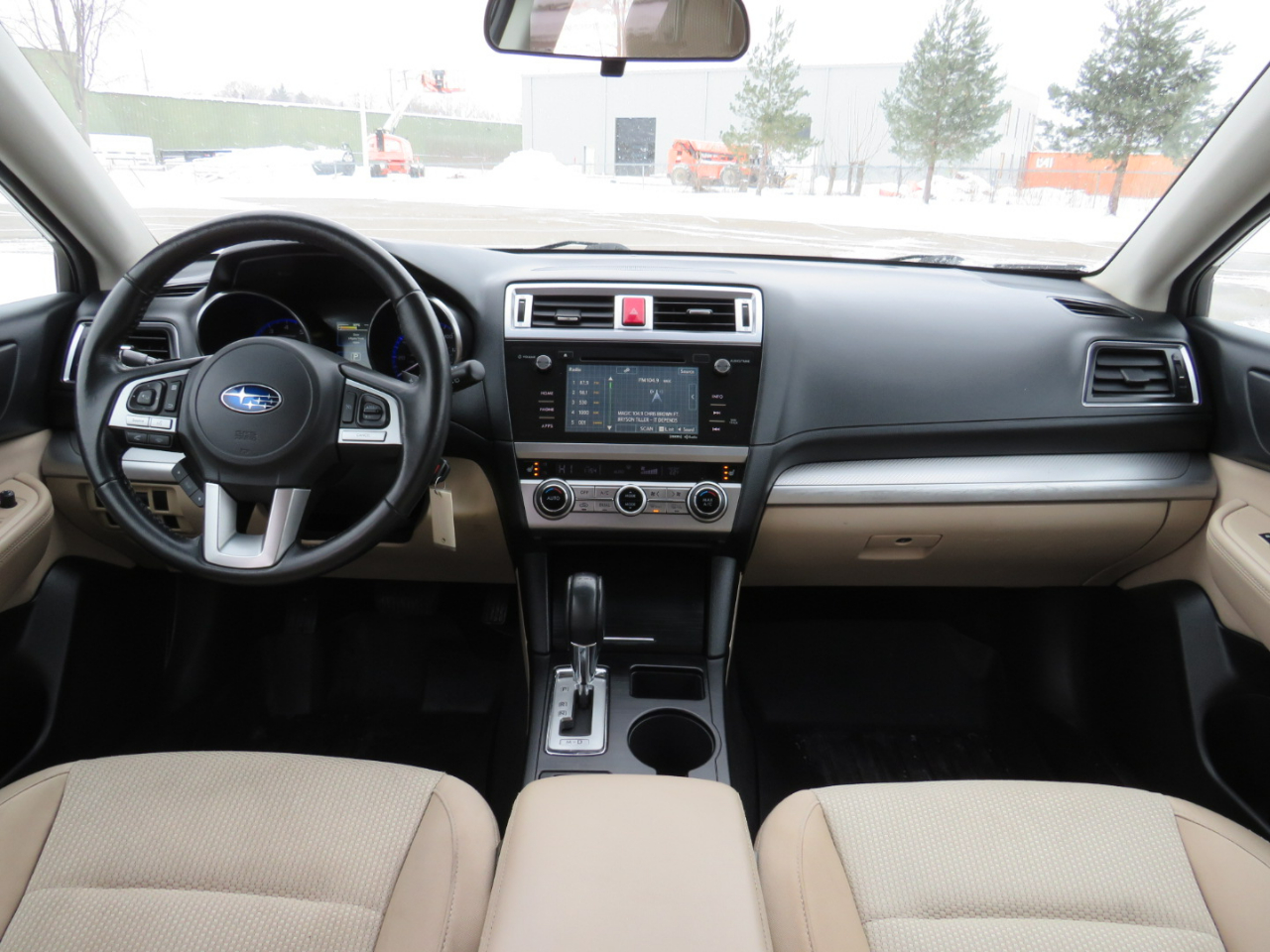 Subaru Outback 2.5i Premium 2015