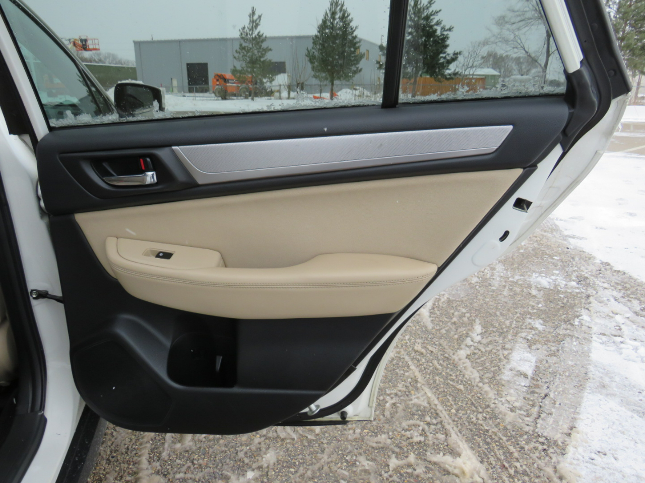 Subaru Outback 2.5i Premium 2015