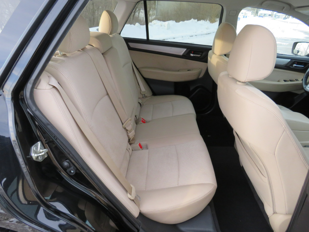 Subaru Outback 2.5i Premium 2015