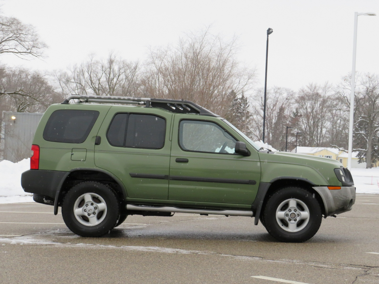 Nissan Xterra XE 4WD 2003