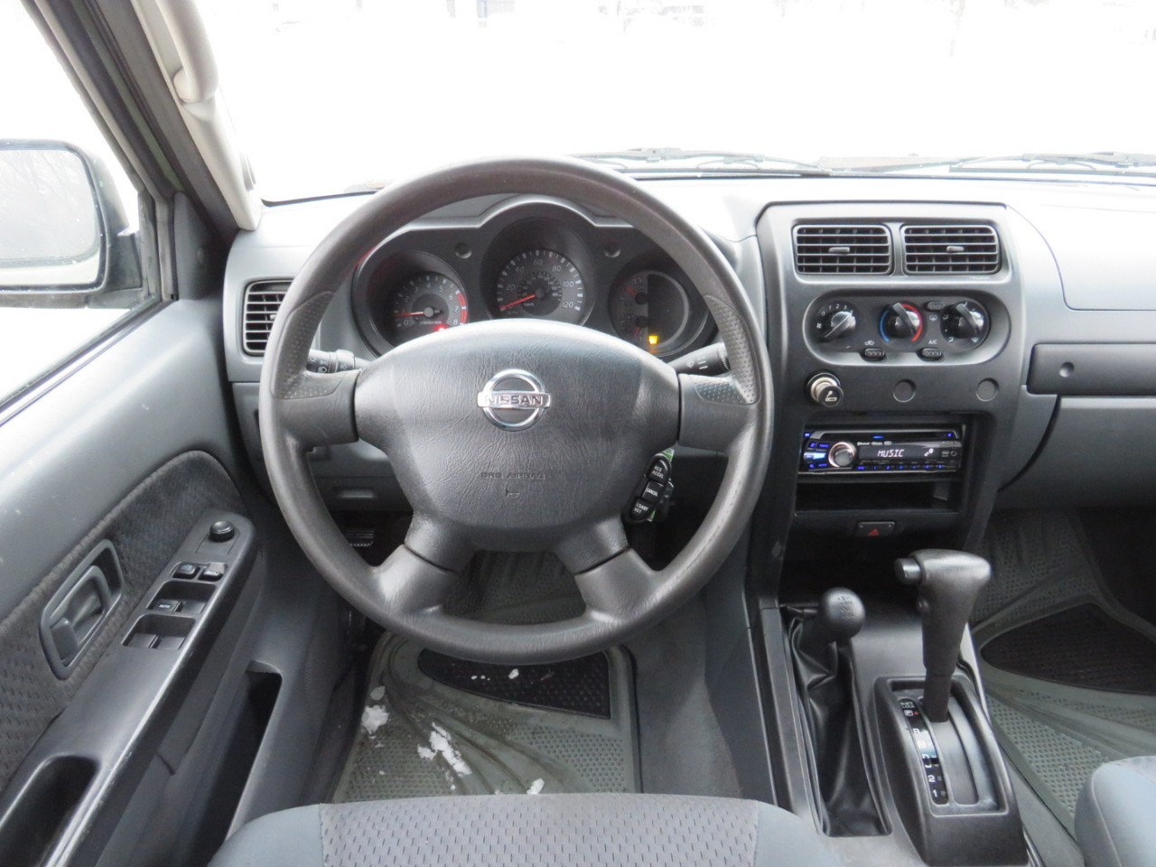 Nissan Xterra XE 4WD 2003