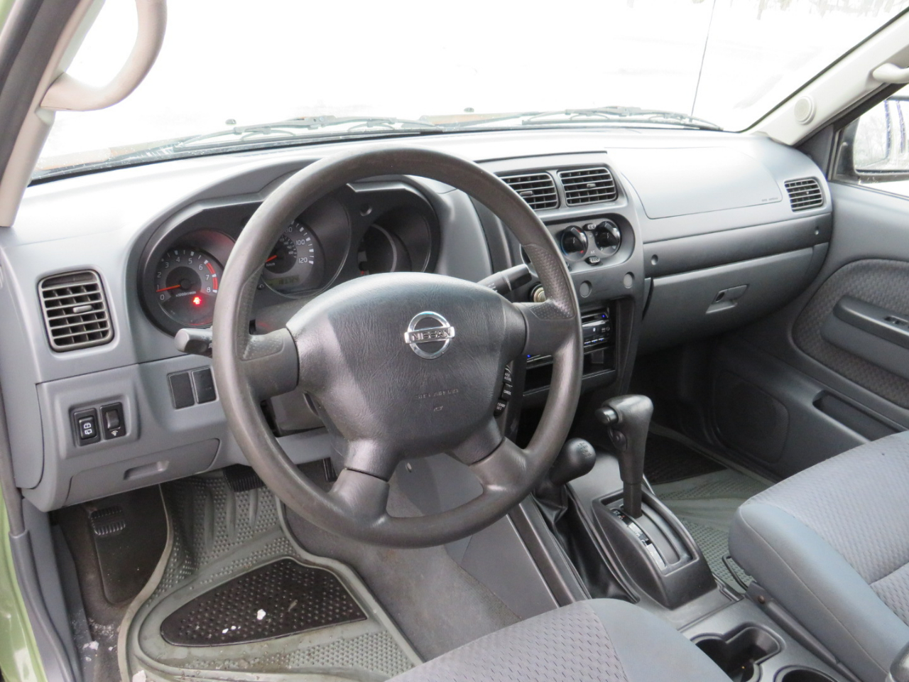 Nissan Xterra XE 4WD 2003