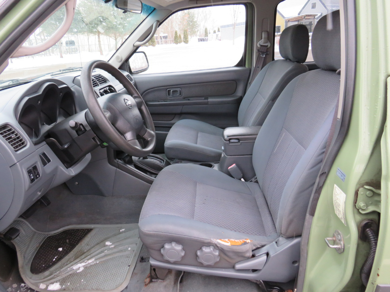 Nissan Xterra XE 4WD 2003