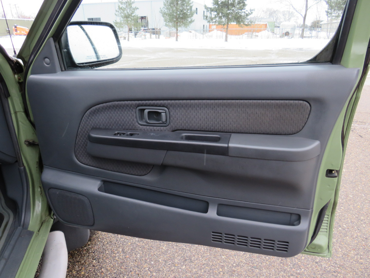 Nissan Xterra XE 4WD 2003