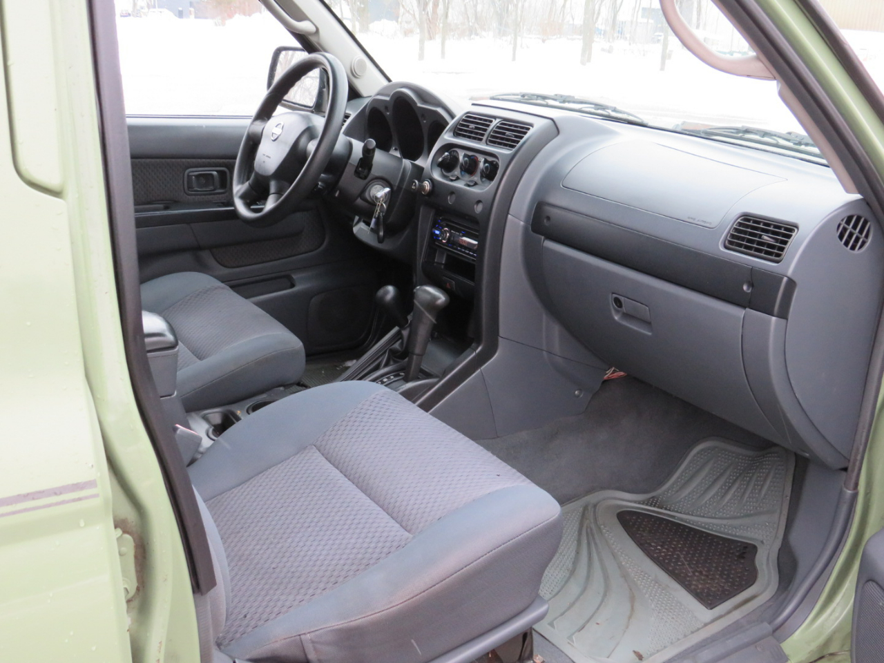 Nissan Xterra XE 4WD 2003