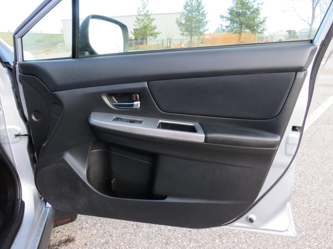 Subaru XV Crosstrek Hybrid 2.0i 2014