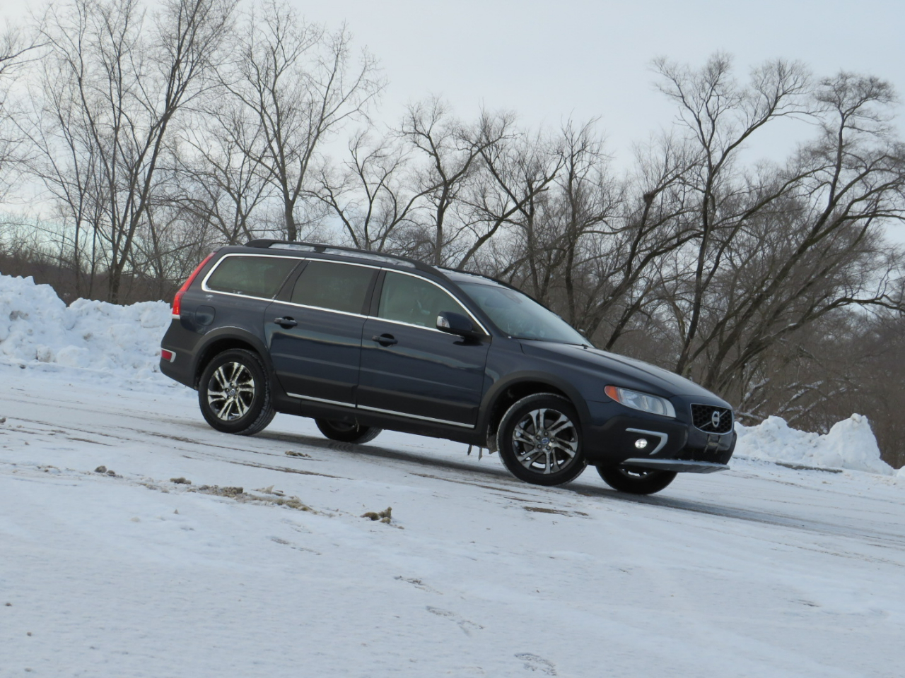 Volvo XC70 3.2 Premier+ 4WD 2015
