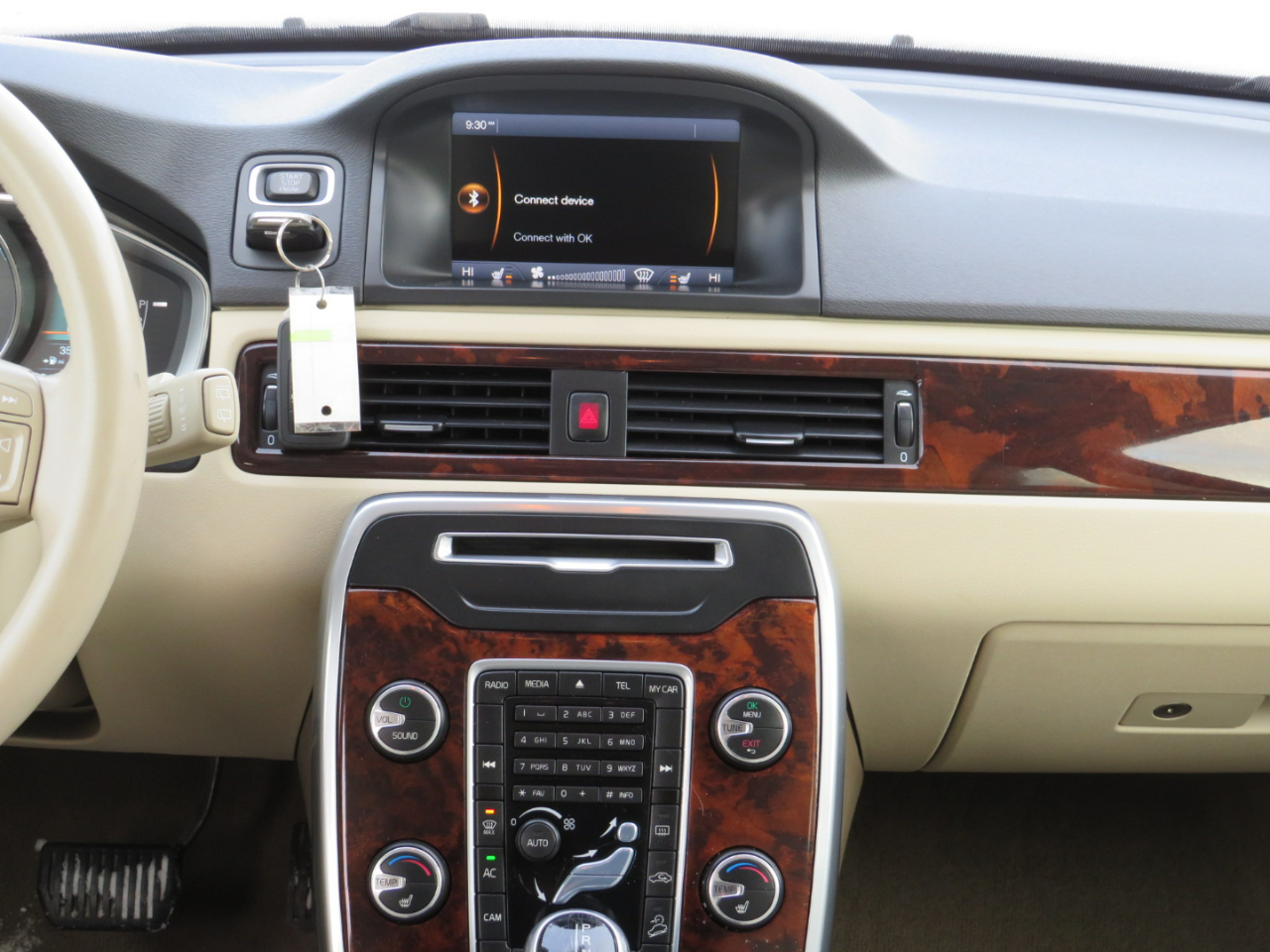 Volvo XC70 3.2 Premier+ 4WD 2015