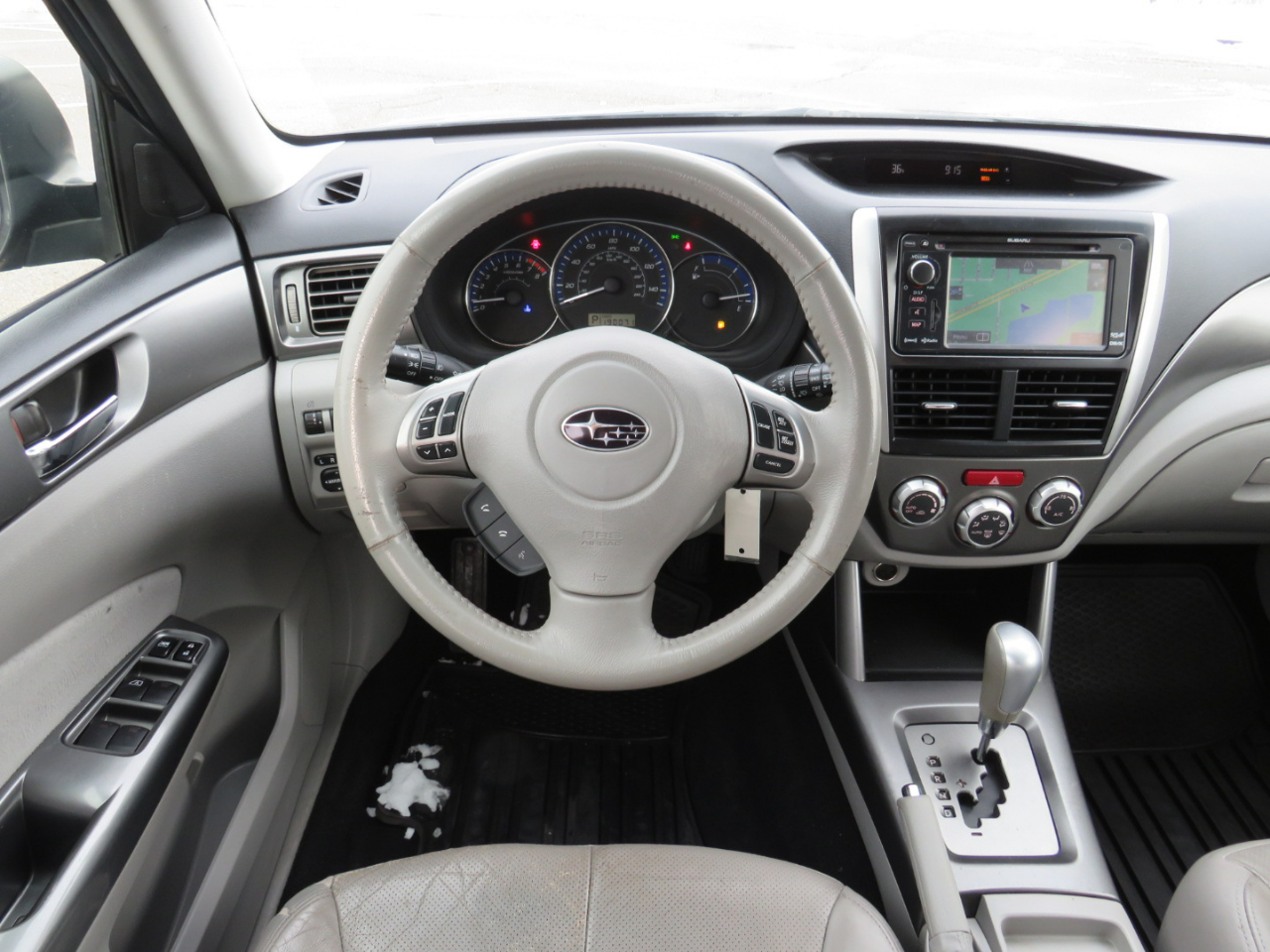 Subaru Forester 2.5X Limited 2012