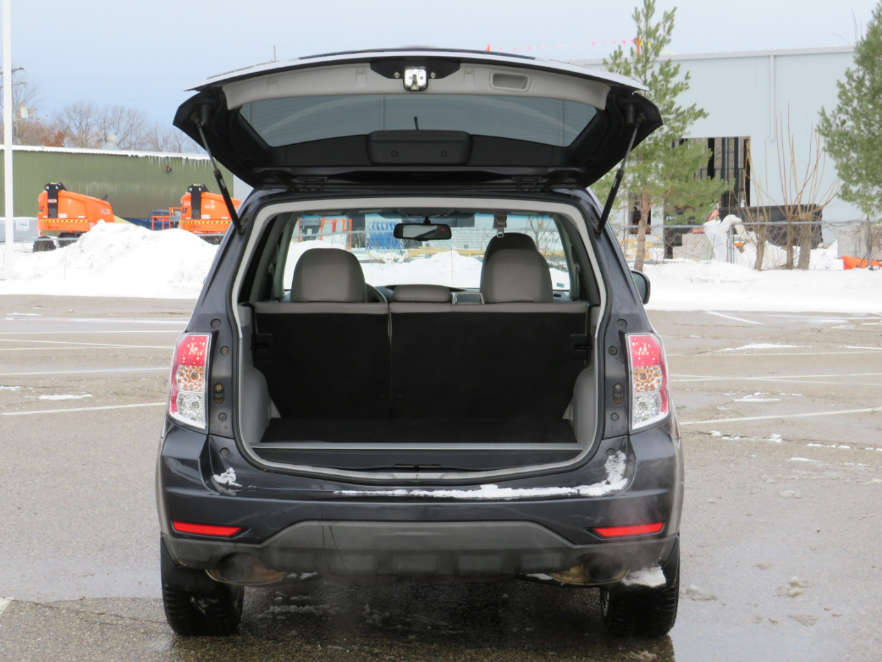 Subaru Forester 2.5X Limited 2012