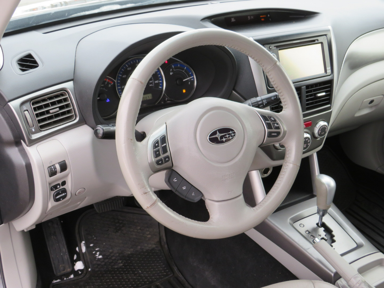 Subaru Forester 2.5X Limited 2012