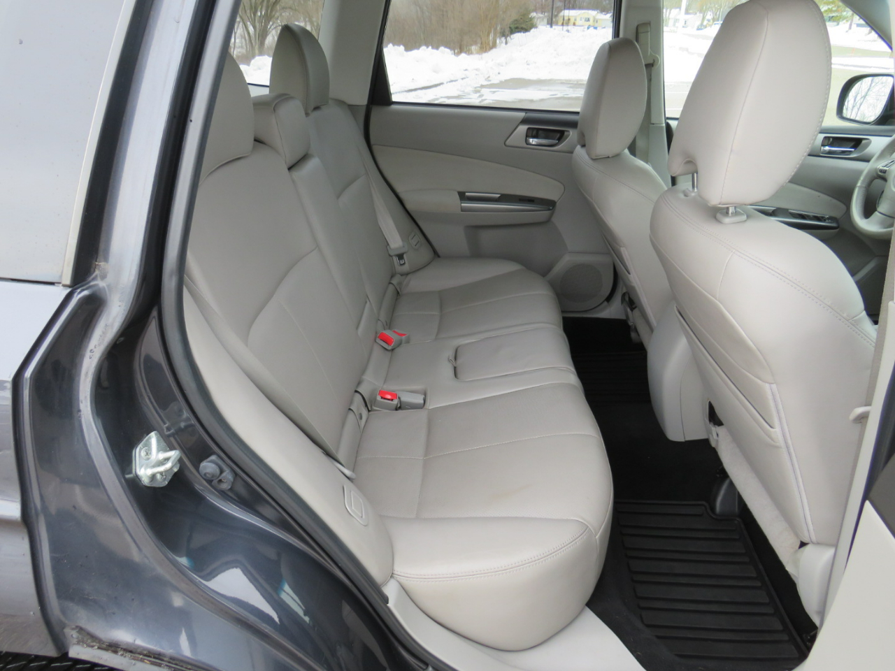 Subaru Forester 2.5X Limited 2012