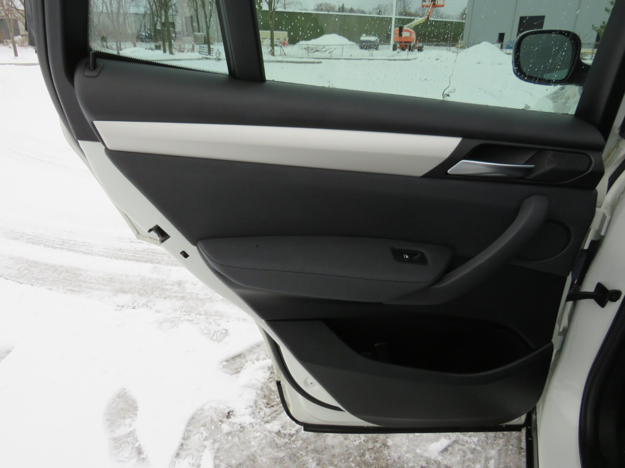 BMW X3 xDrive28i 2011