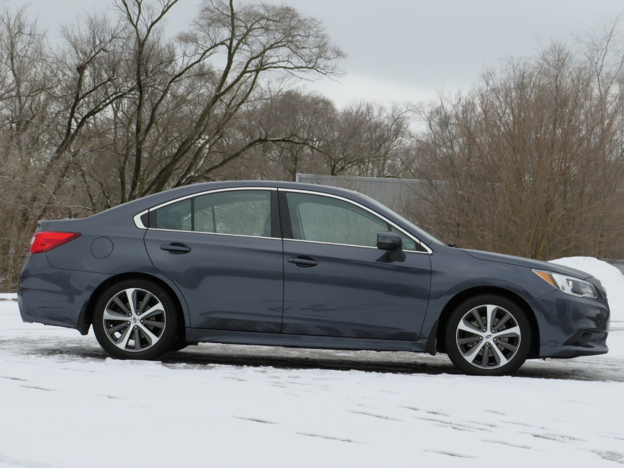 Subaru Legacy 3.6R Limited 2015