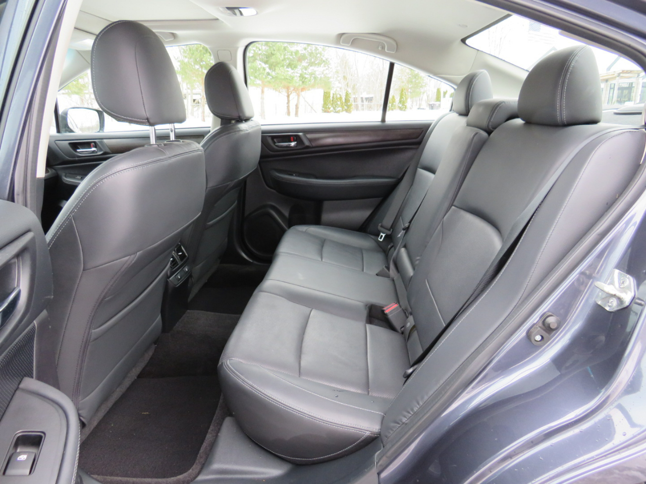 Subaru Legacy 3.6R Limited 2015