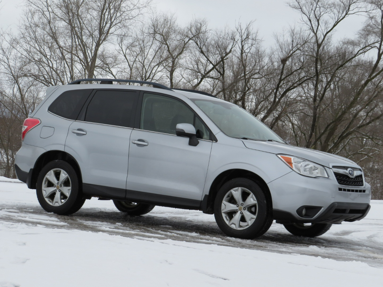 Subaru Forester 2.5i Touring 2014