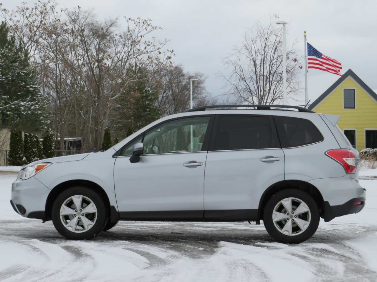 Subaru Forester 2.5i Touring 2014