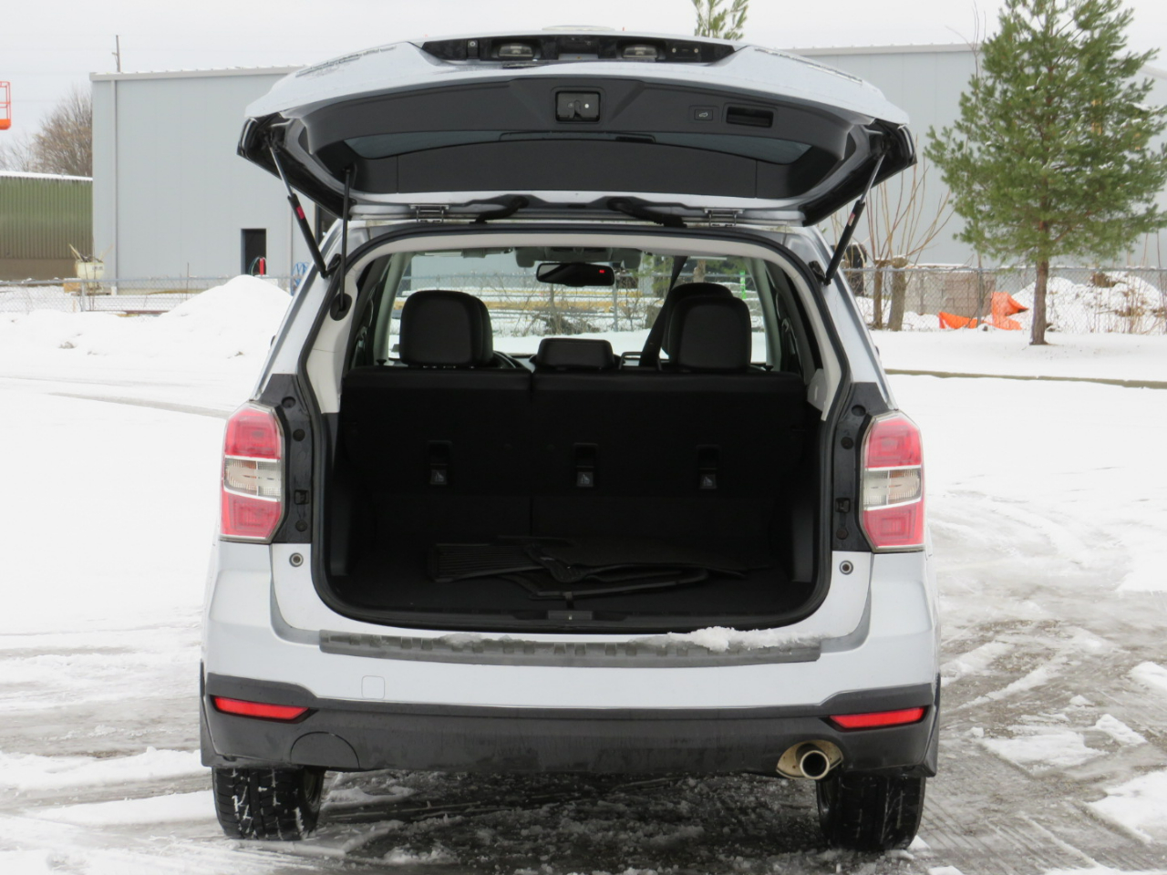 Subaru Forester 2.5i Touring 2014