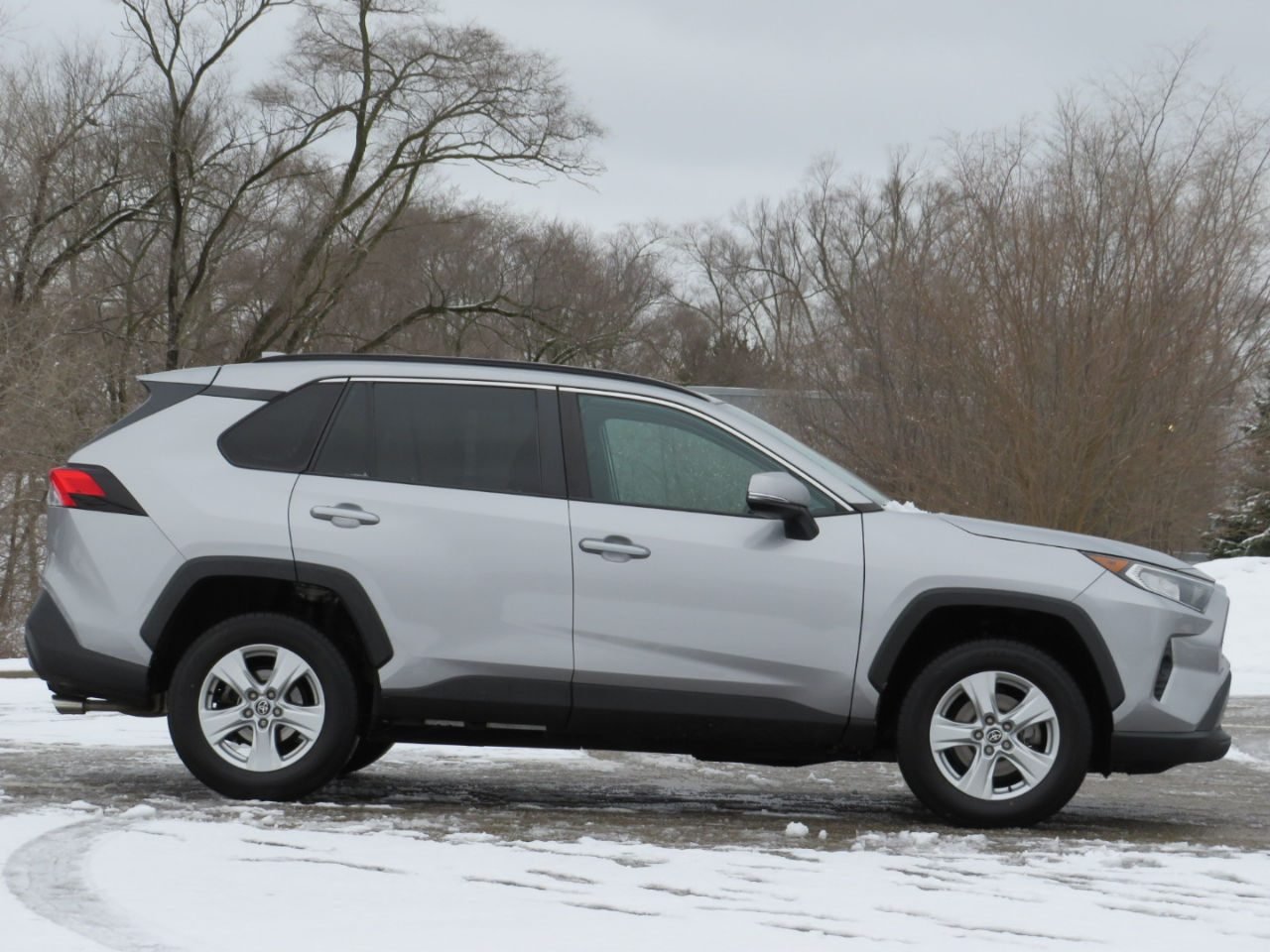 Toyota RAV4 XLE 2021