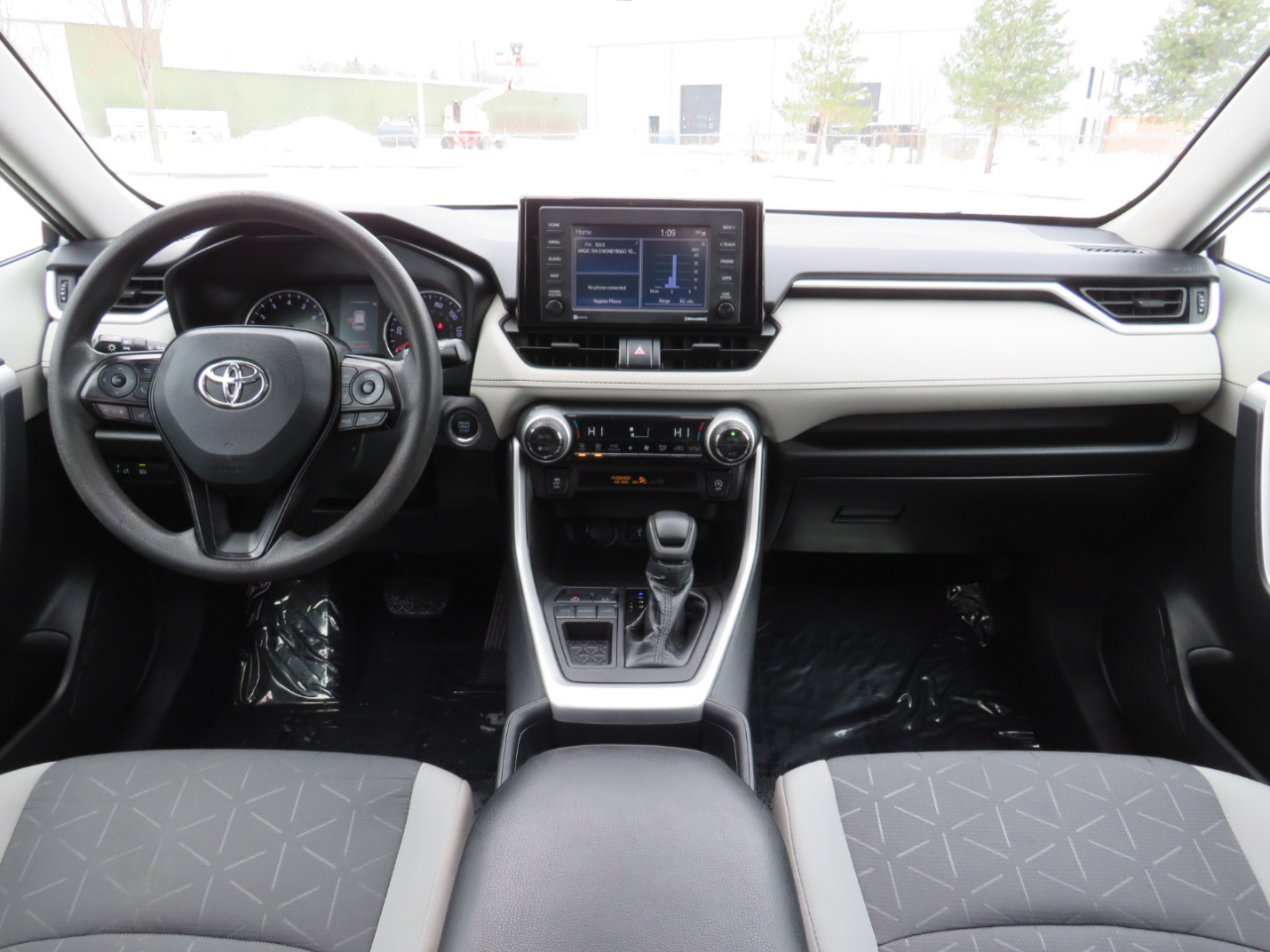 Toyota RAV4 XLE 2021