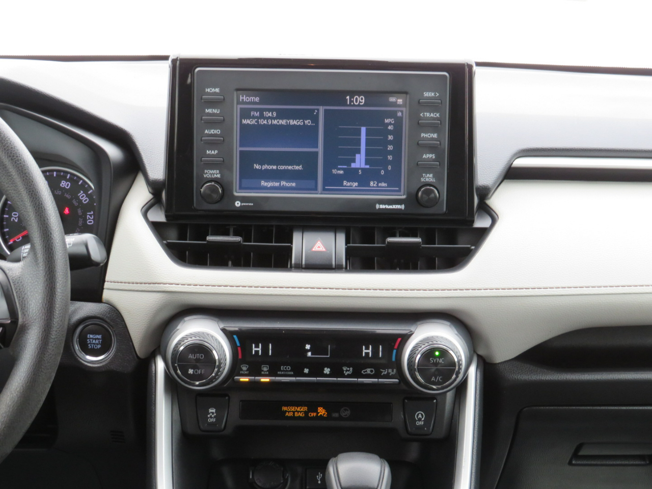 Toyota RAV4 XLE 2021