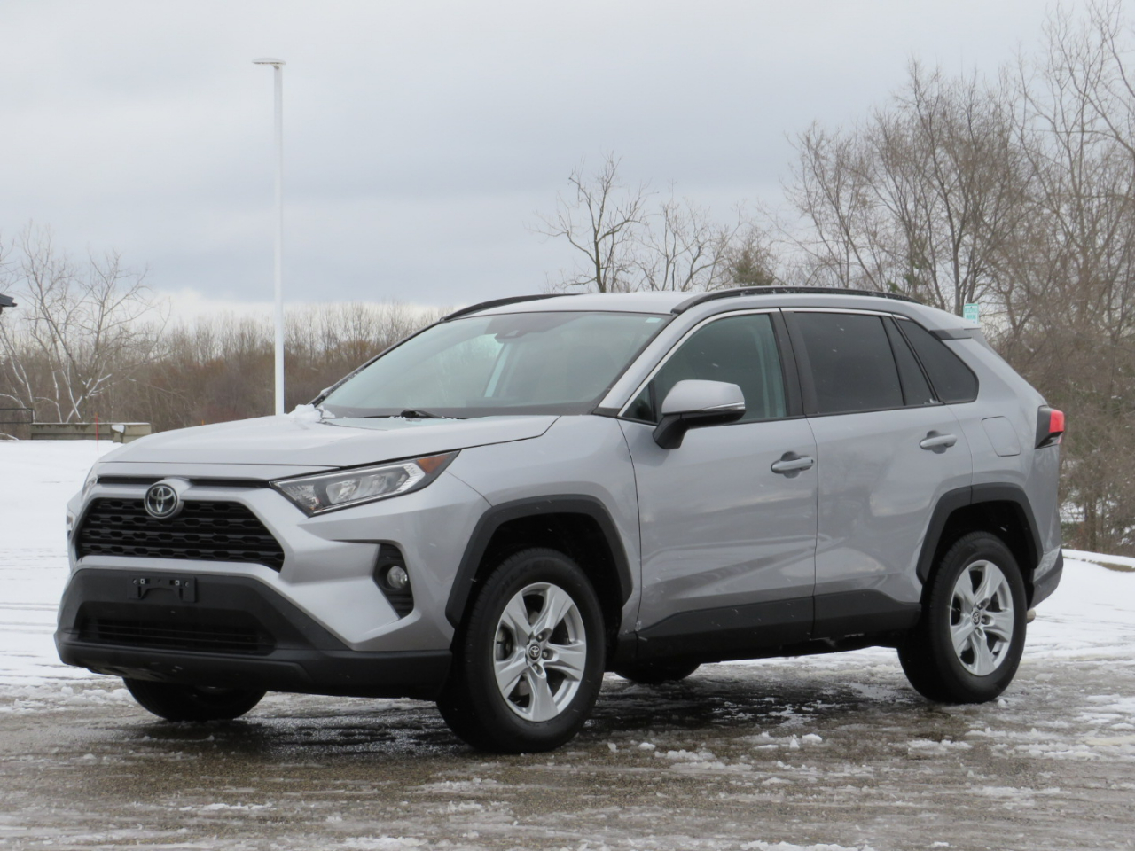 Toyota RAV4 XLE 2021