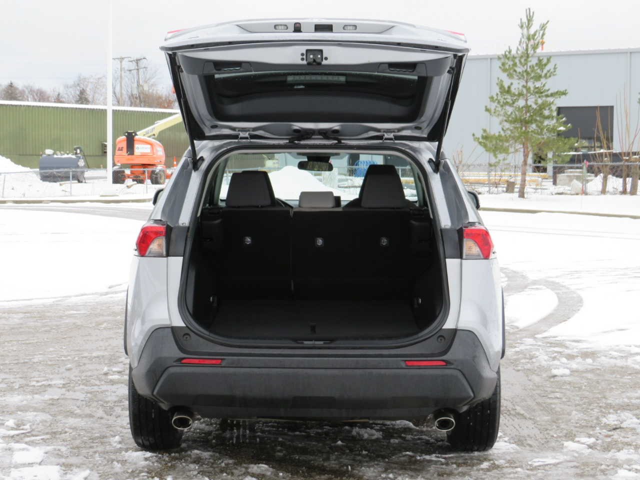 Toyota RAV4 XLE 2021