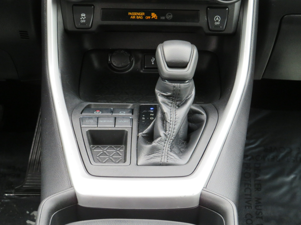 Toyota RAV4 XLE 2021