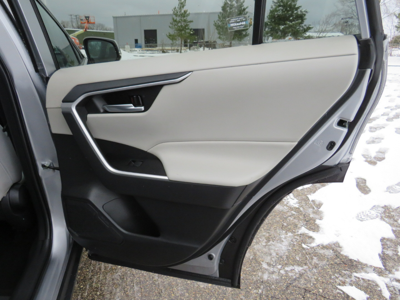 Toyota RAV4 XLE 2021