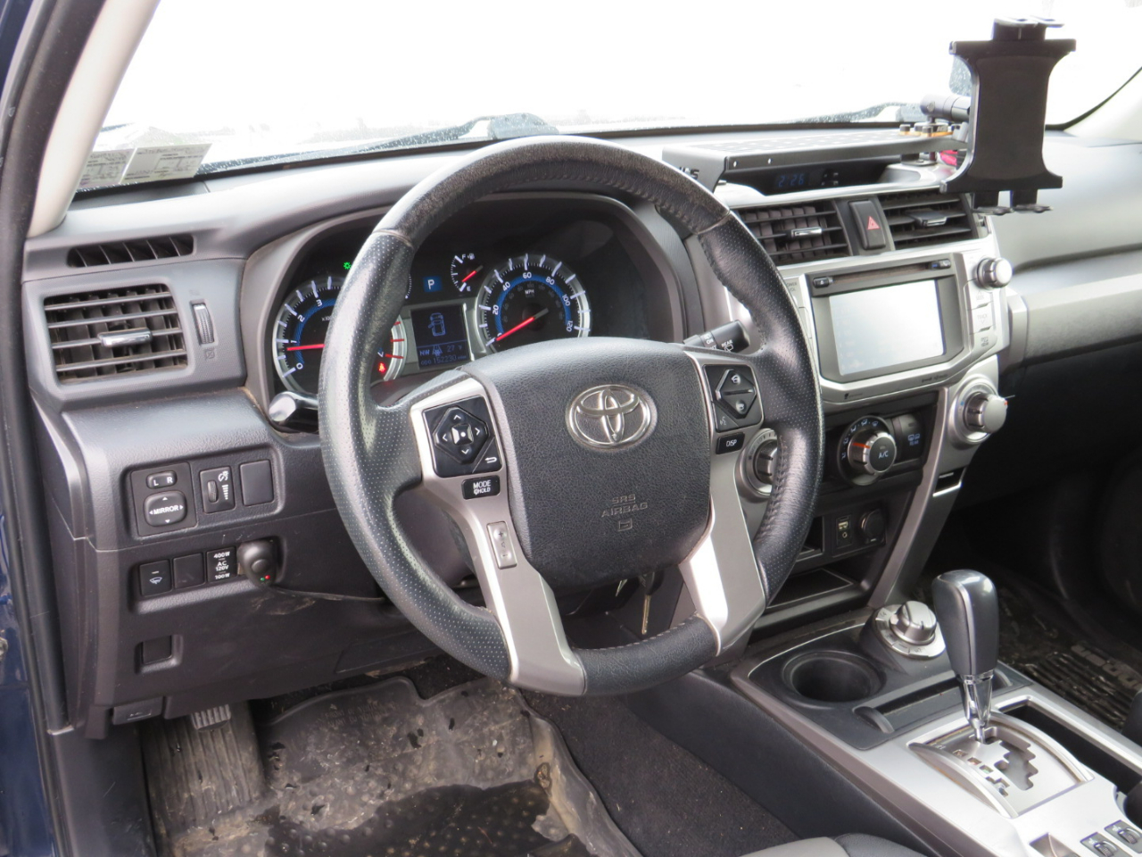 Toyota 4Runner SR5 4WD 2017