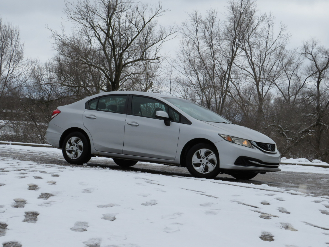 Honda Civic LX Sedan 5-Speed AT 2013