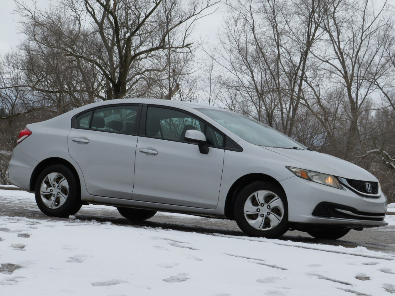 Honda Civic LX Sedan 5-Speed AT 2013