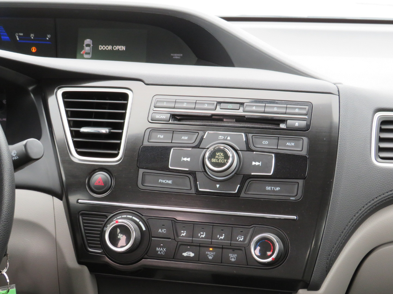 Honda Civic LX Sedan 5-Speed AT 2013