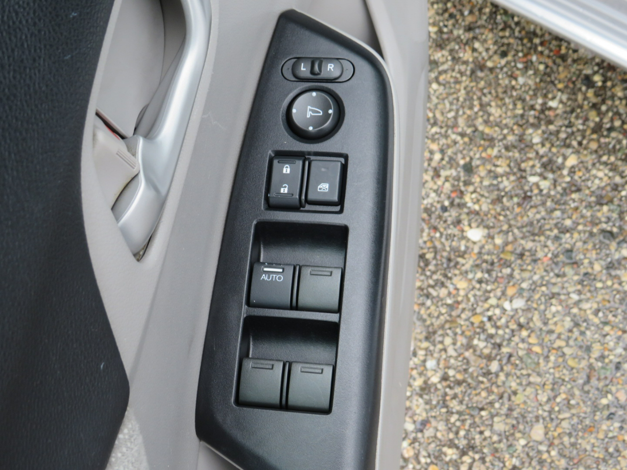 Honda Civic LX Sedan 5-Speed AT 2013