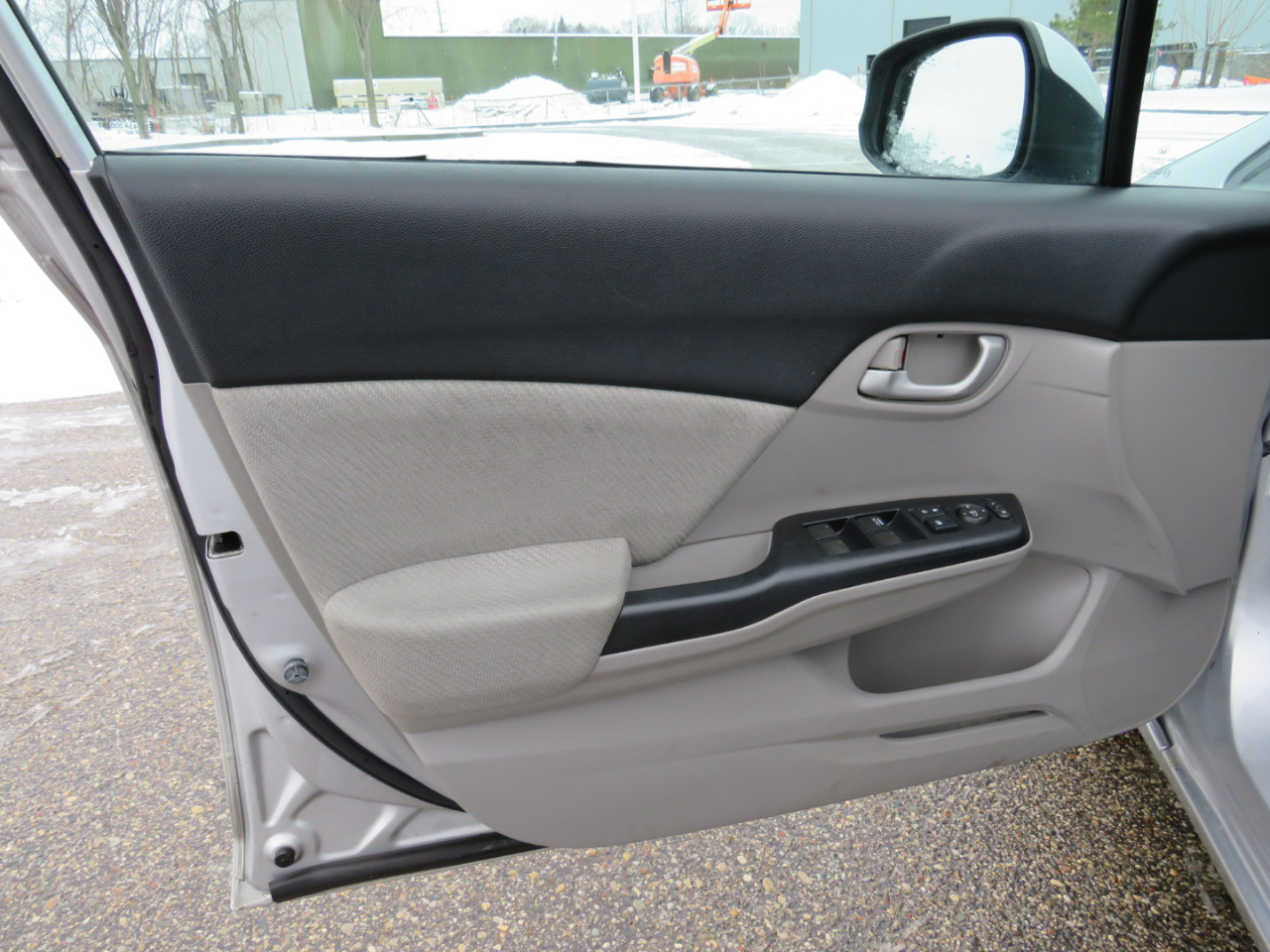 Honda Civic LX Sedan 5-Speed AT 2013