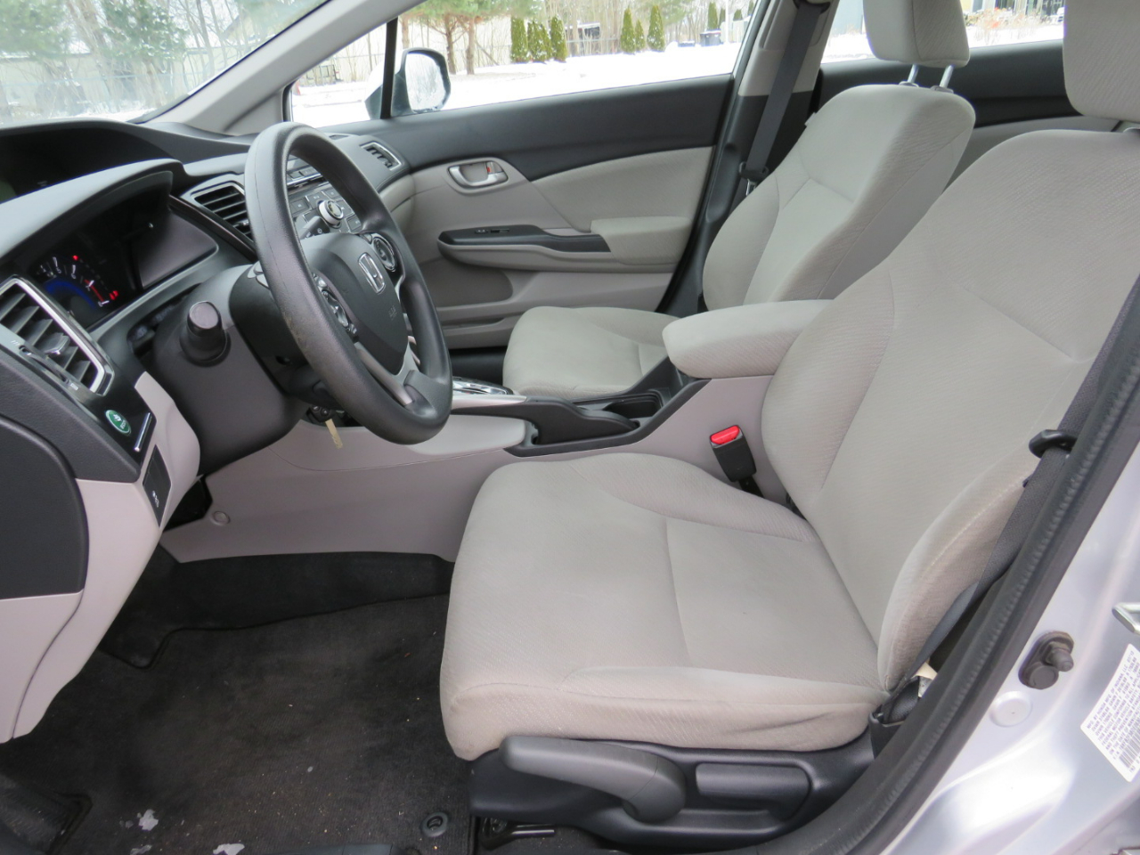Honda Civic LX Sedan 5-Speed AT 2013