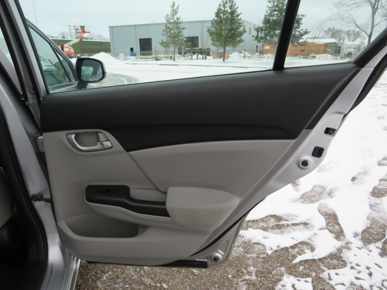 Honda Civic LX Sedan 5-Speed AT 2013