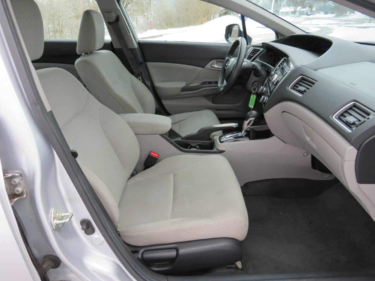 Honda Civic LX Sedan 5-Speed AT 2013