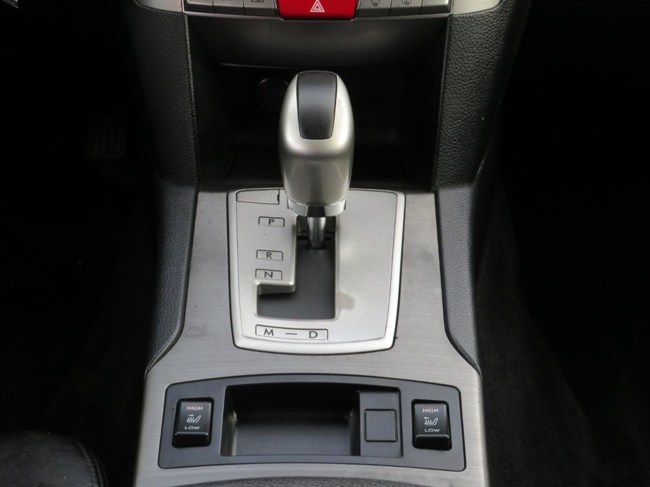 Subaru Outback 2.5i Limited 2011