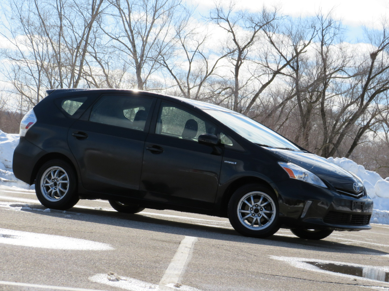 Toyota Prius V Two 2013