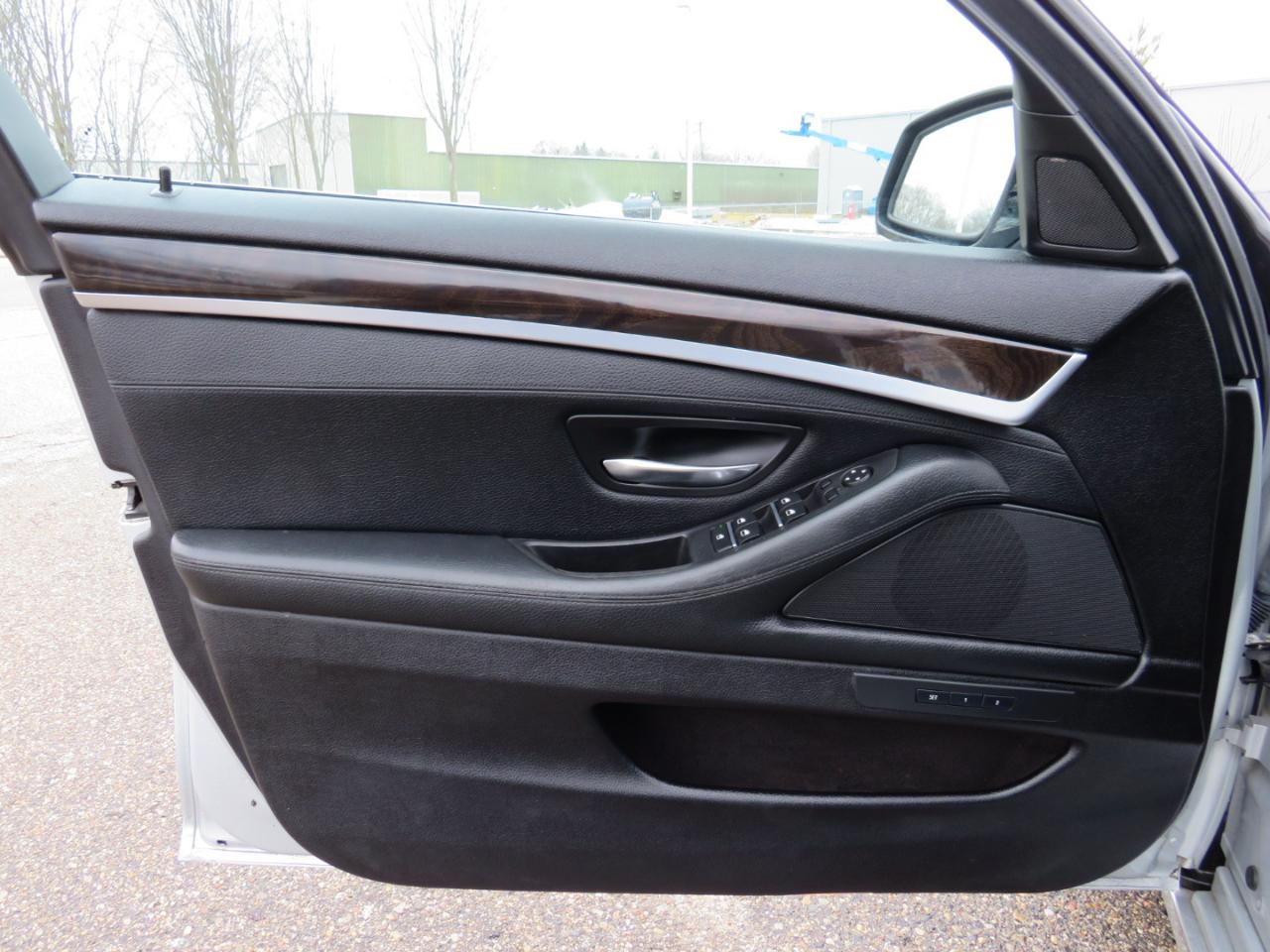 BMW 5-Series 535i xDrive 2015