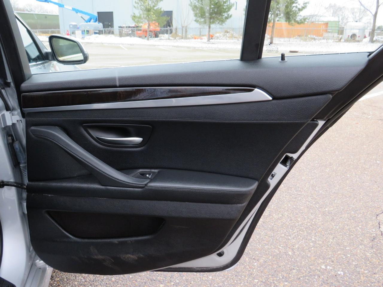 BMW 5-Series 535i xDrive 2015