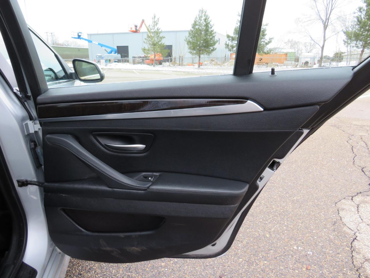 BMW 5-Series 535i xDrive 2015