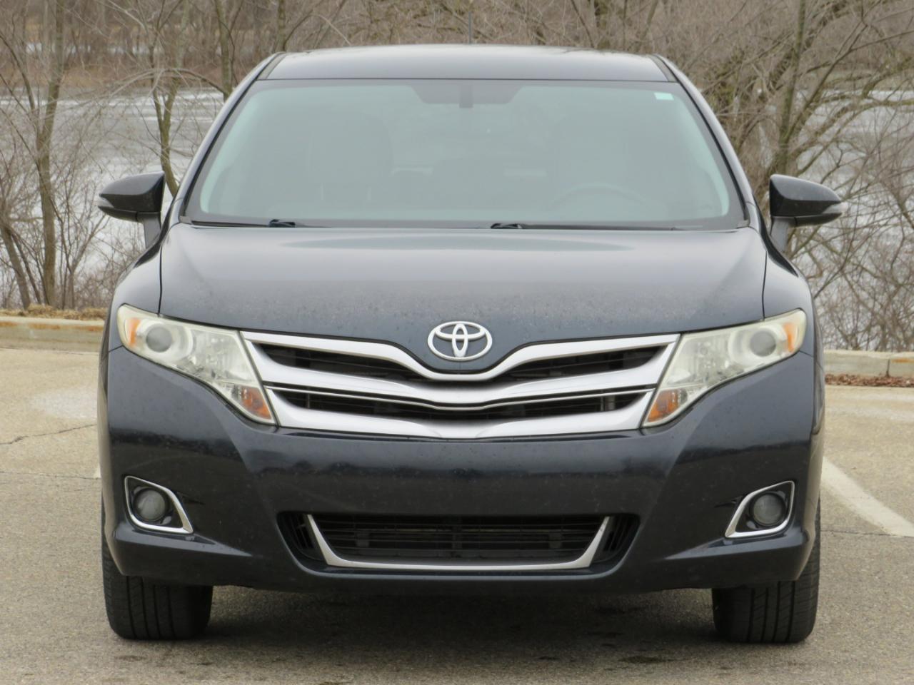 Toyota Venza LE I4 FWD 2015