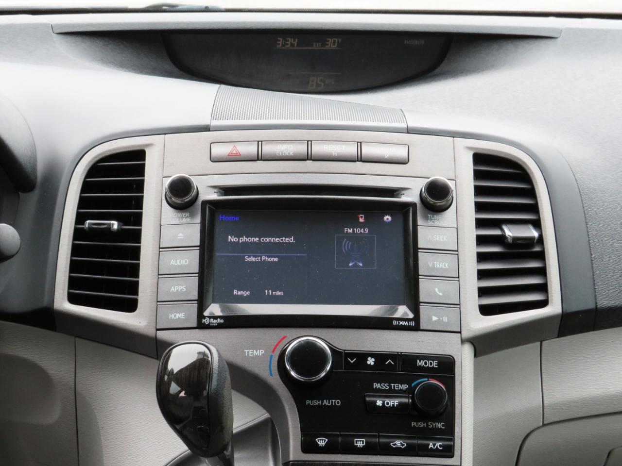 Toyota Venza LE I4 FWD 2015