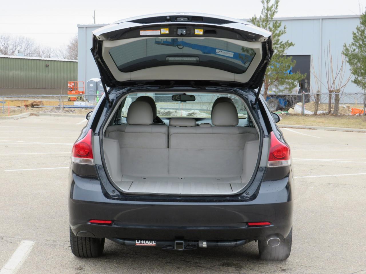 Toyota Venza LE I4 FWD 2015