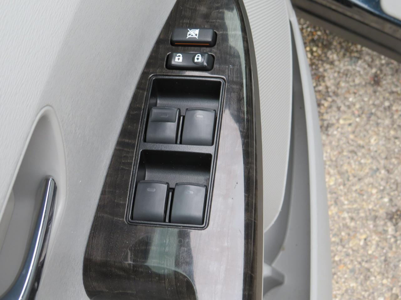 Toyota Venza LE I4 FWD 2015