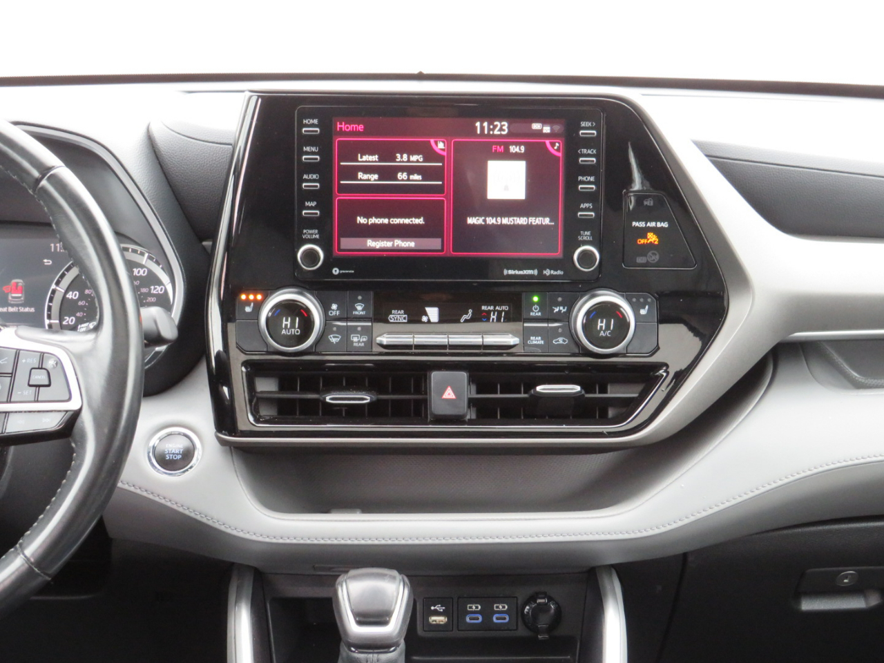 Toyota Highlander XLE AWD V6 2022