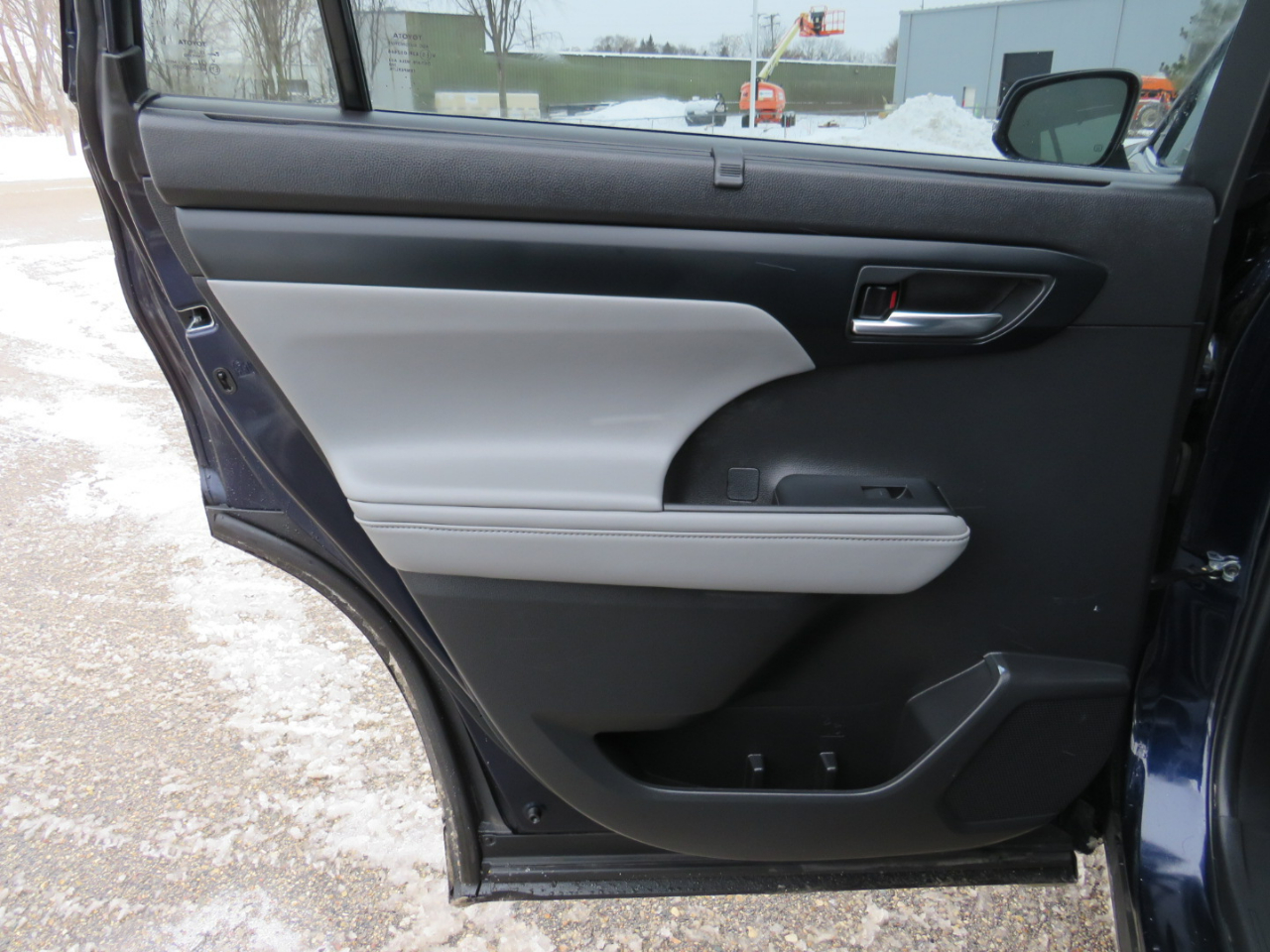 Toyota Highlander XLE AWD V6 2022