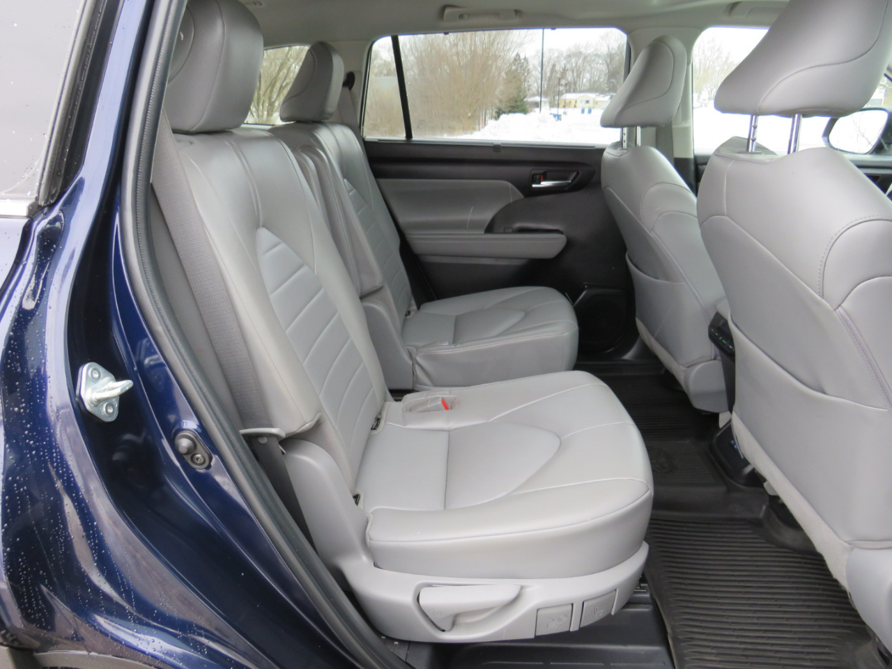 Toyota Highlander XLE AWD V6 2022